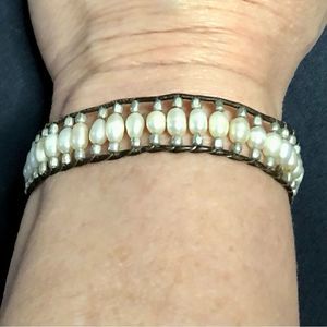 Brown and white Pearl bracelet 7 1/2”